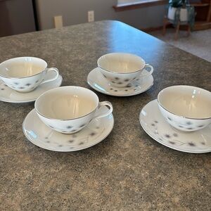 MCM Creative Fine China 1014 Cups & Saucers